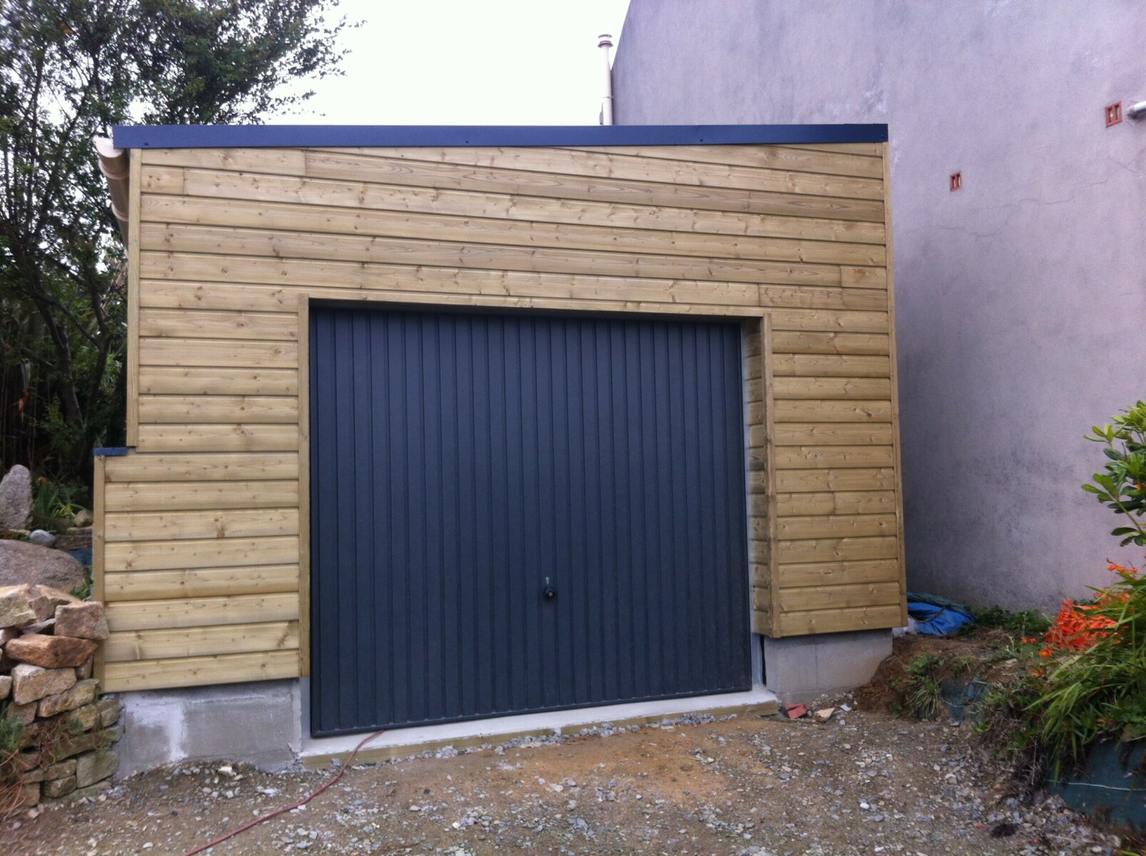 Menuiserie Gelebart Extension Maison Ossature Bois Ploudalmezeau Photo Porte De Garage 1